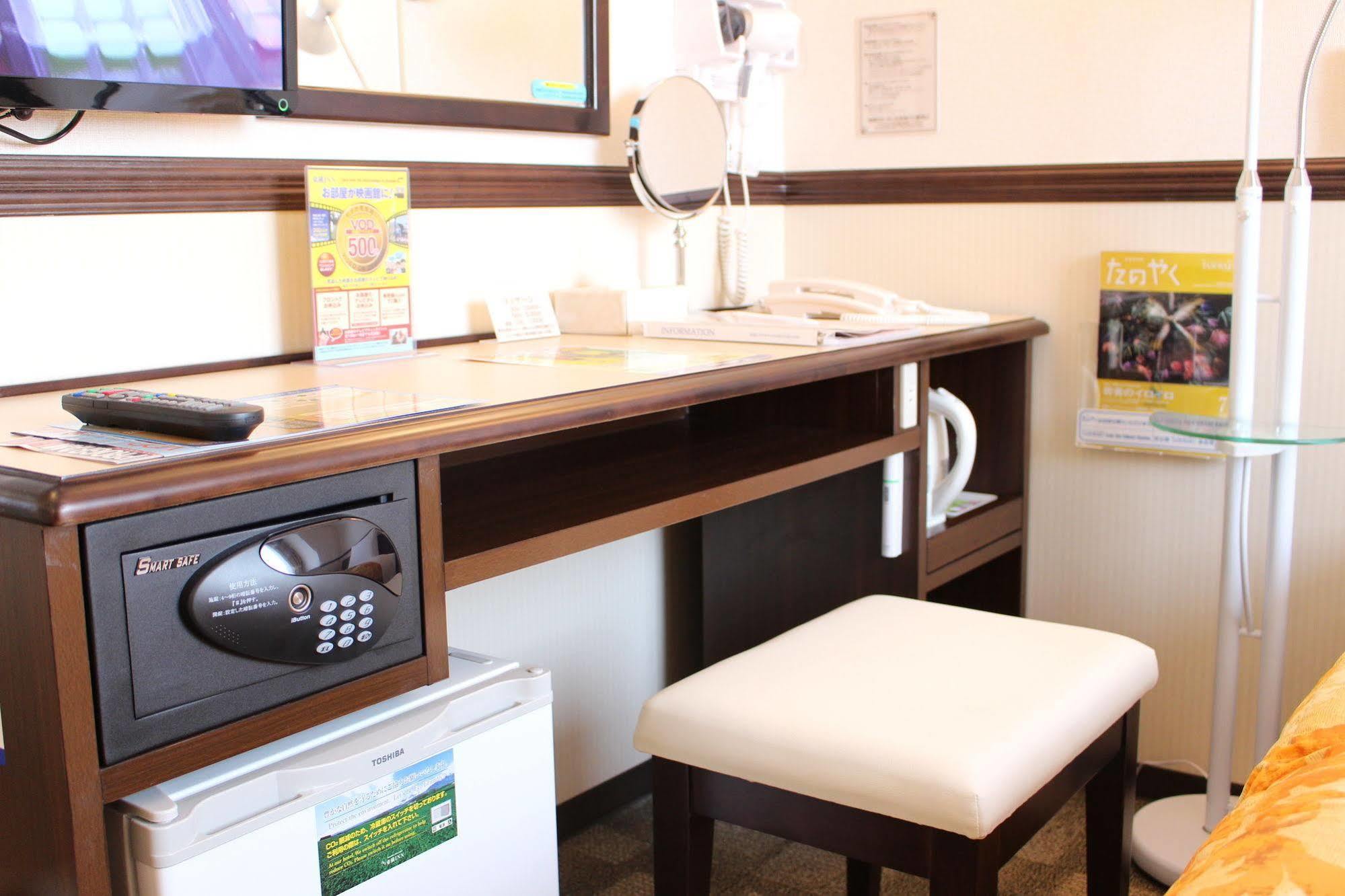 Toyoko Inn Oita Nakatsu Ekimae Bagian luar foto