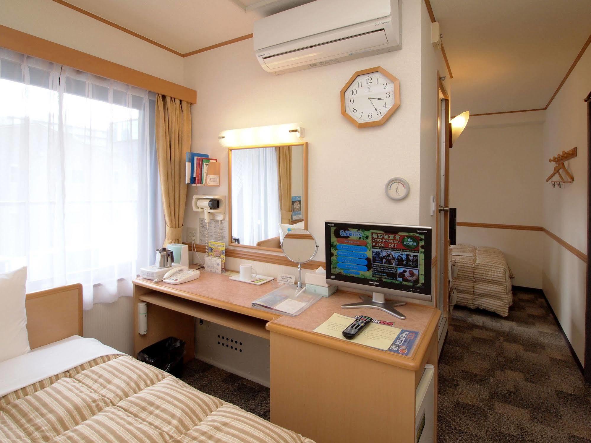 Toyoko Inn Oita Nakatsu Ekimae Bagian luar foto